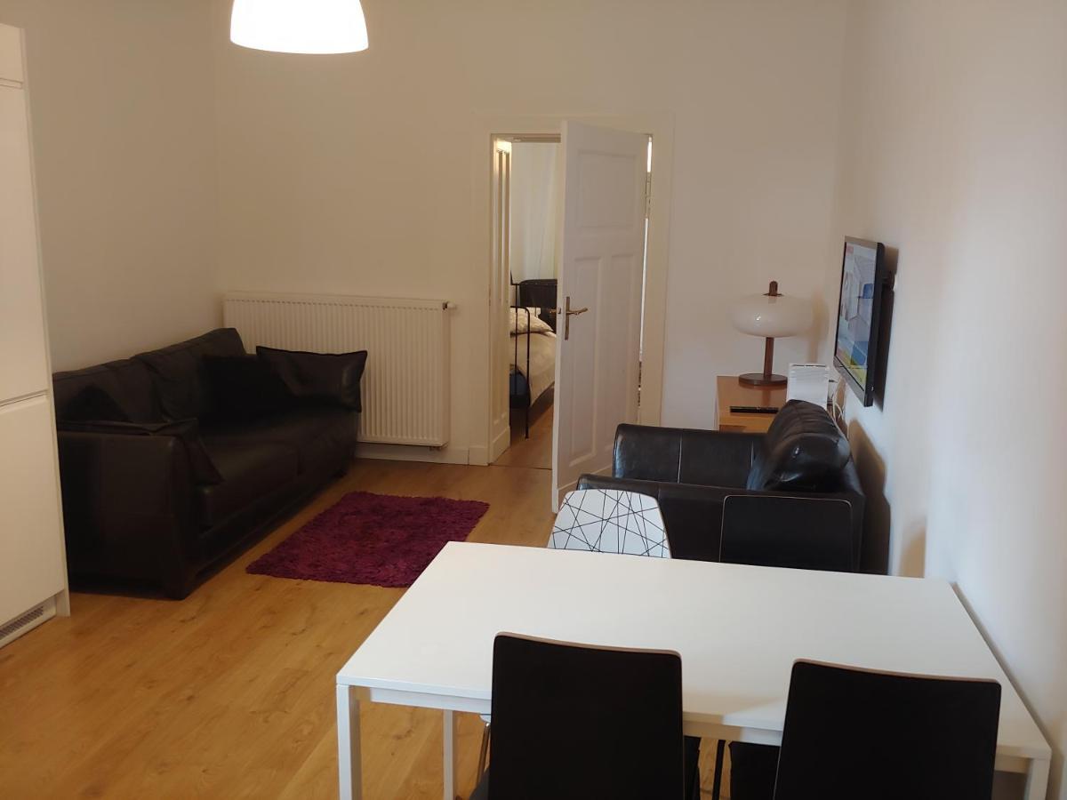 Apartament Wybickiego Lägenhet Poznań Exteriör bild