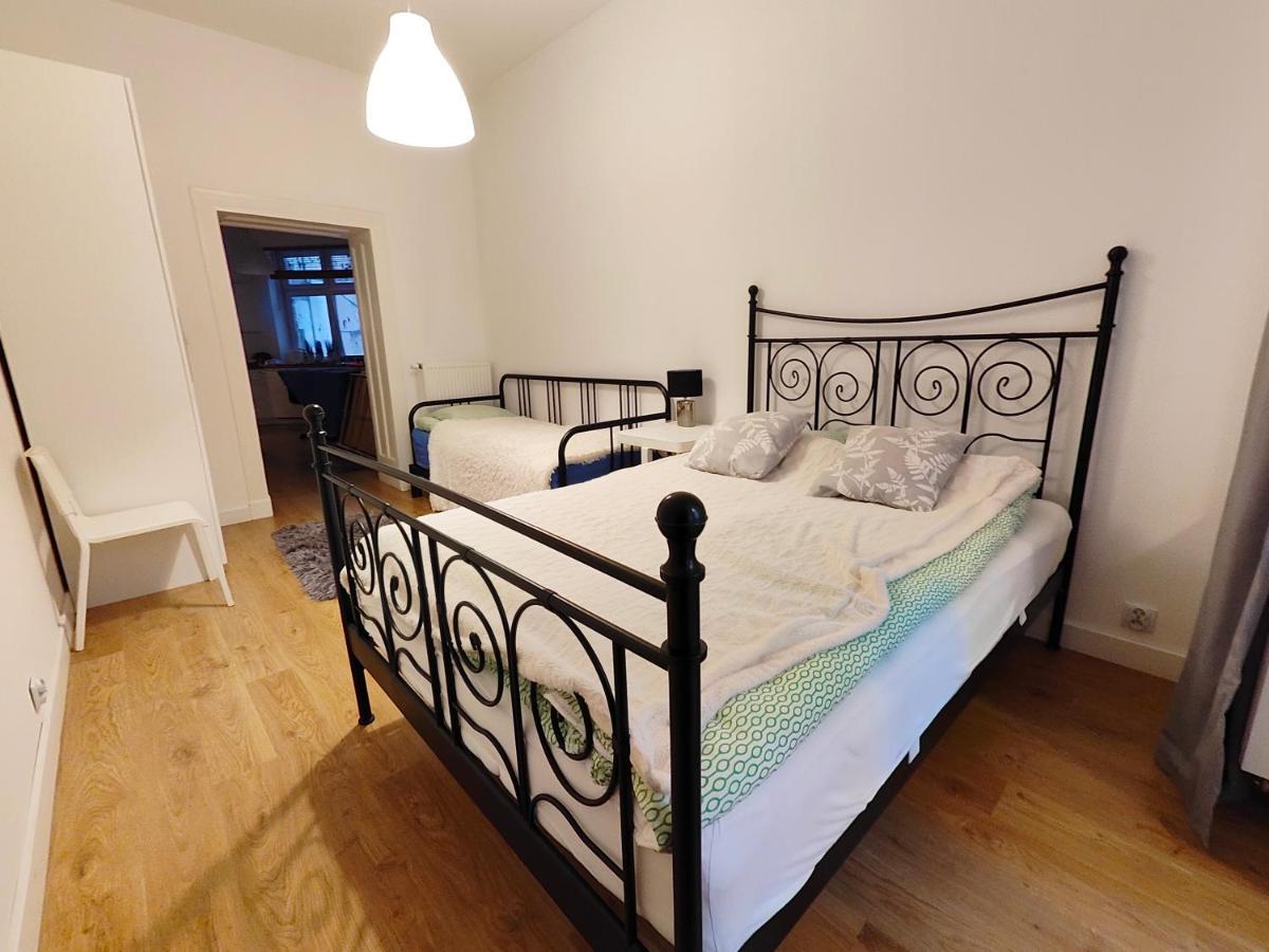 Apartament Wybickiego Lägenhet Poznań Exteriör bild