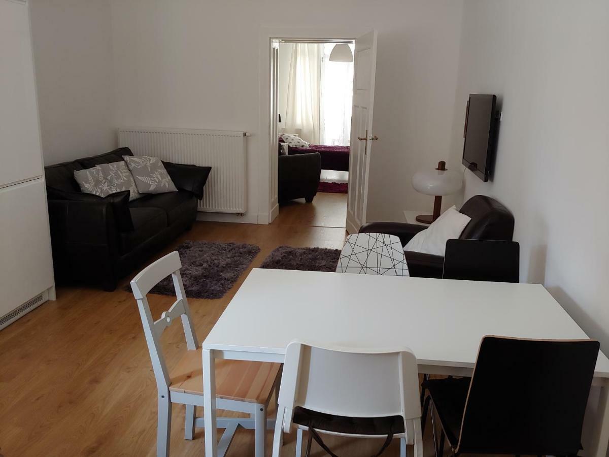 Apartament Wybickiego Lägenhet Poznań Exteriör bild